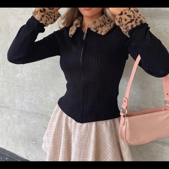 Faux Fur Leopard Print Cardigan - Picture 3 of 6